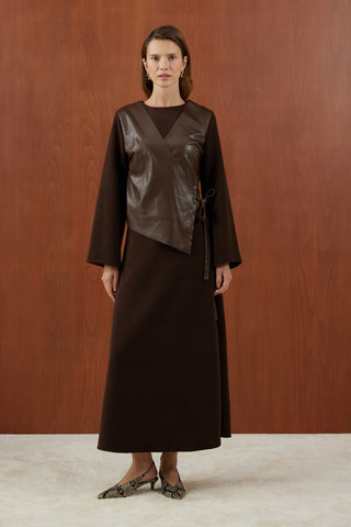 Kahverengi Deri Yelekli Yalancı İkili Triko Elbise