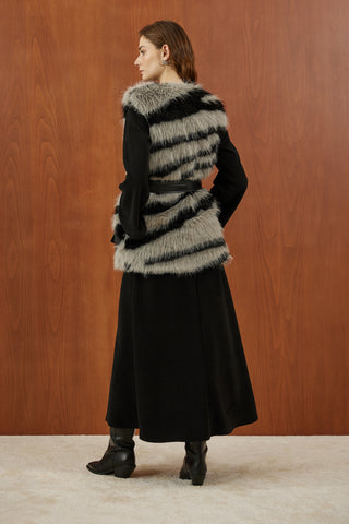 Gri Siyah Zebra Desenli Fermuarlı Kürk Yelek