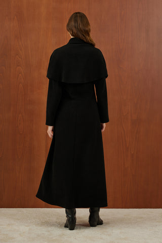 Siyah Pelerinli Triko Elbise