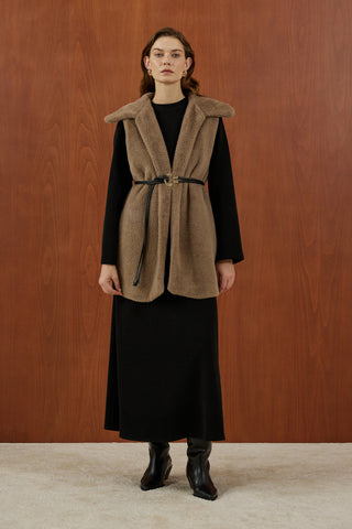 Vizon Kemer Detaylı Yakalı Kürk Yelek