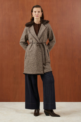 Kahverengi Yakası Kürklü Biyeli İnce Kaşe Mont