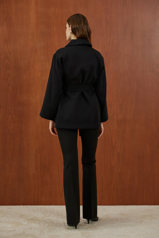 Siyah Omzu Nakış Detaylı Kanvas Ceket