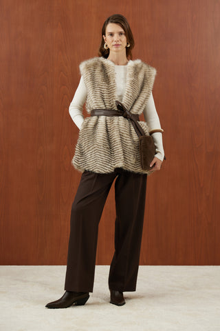 Beyaz Kahve Balık Sırtı Desenli Deri Kemer Detaylı Kürk