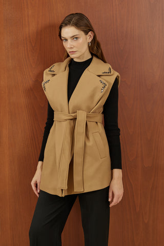 Camel Yakası Taşlı Kaşe Yelek