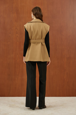 Camel Yakası Taşlı Kaşe Yelek