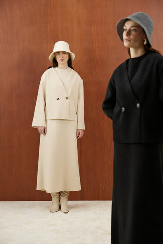 Siyah Köpük Kaşe Dikişsiz Takım