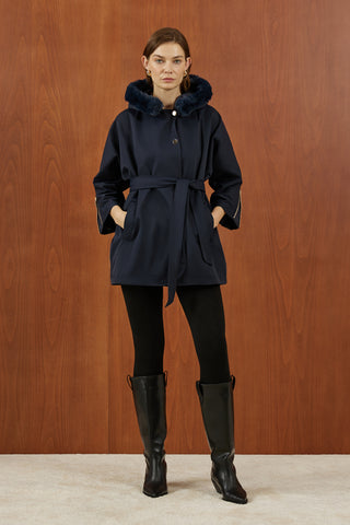 Lacivert Kapişonu Kürklü Trenç Mont