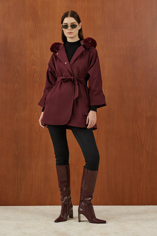 Bordo Kapişonu Kürklü Trenç Mont