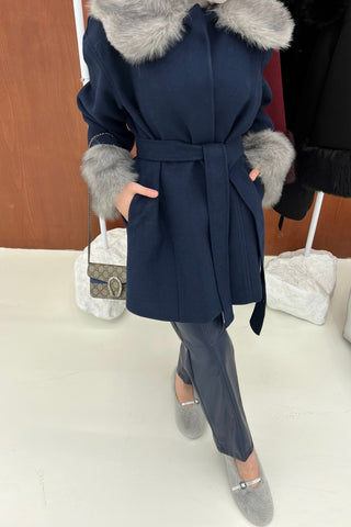 Lacivert Kürk Detaylı Kaşe Kaban