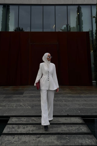 Ekru Pens Detaylı V Yaka Ceket