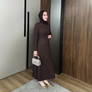 Kahverengi Önden Bağlamalı Fitilli Triko Elbise