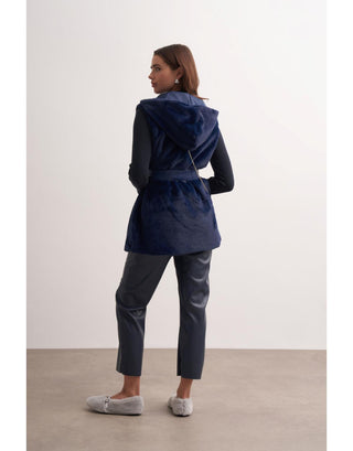 Lacivert Kapüşonlu, Deri Detaylı, Çantalı Peluş Kışlık Yelek - Fushya Online