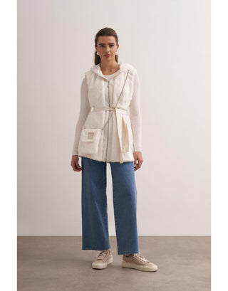 Ekru Kapüşonlu, Deri Detaylı, Çantalı Peluş Kışlık Yelek - Fushya Online