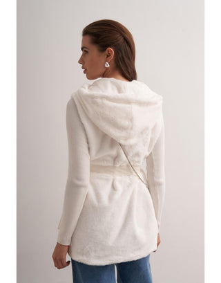 Ekru Kapüşonlu, Deri Detaylı, Çantalı Peluş Kışlık Yelek - Fushya Online