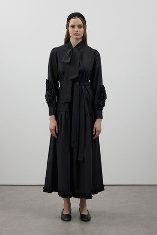 Kolları Gül Detaylı Poplin Elbise - Siyah