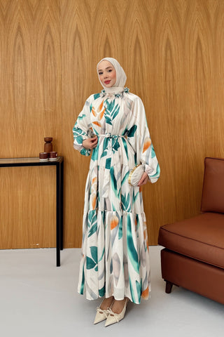 Yakası Çiçek Detaylı Desenli Saten Elbise Yeşil