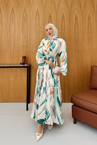 Yakası Çiçek Detaylı Desenli Saten Elbise Yeşil