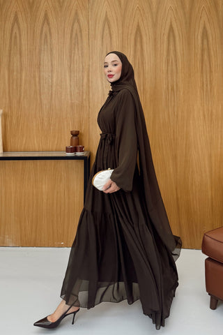 Yakası Çiçek Detaylı Reglan Kollu Şifon Elbise Kahverengi