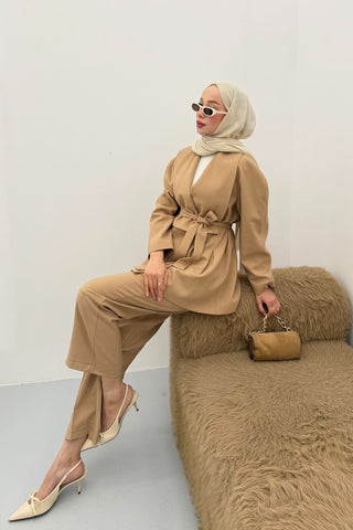 Geniş Yakalı Pens Detaylı Ceket Pantolon Takım Camel
