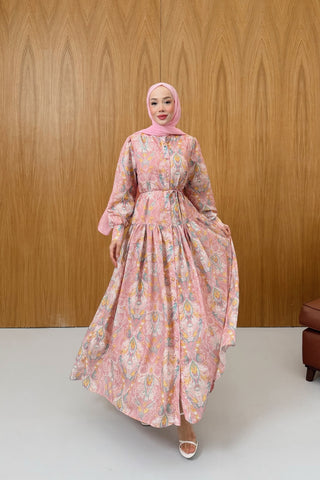Düğme Detaylı Eteği Büzgülü Elbise Pembe