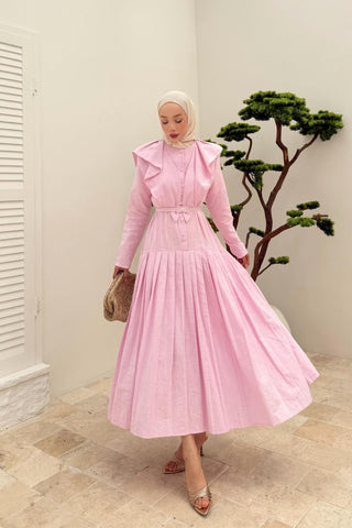Yaka Detaylı Önü Düğmeli Pileli Elbise Pembe