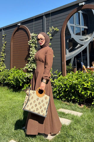 Göğüsü Pile Detaylı Balon Kollu Düğmeli Elbise Kahverengi