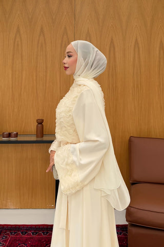 Güpür Dantel Detaylı Elbise Bej