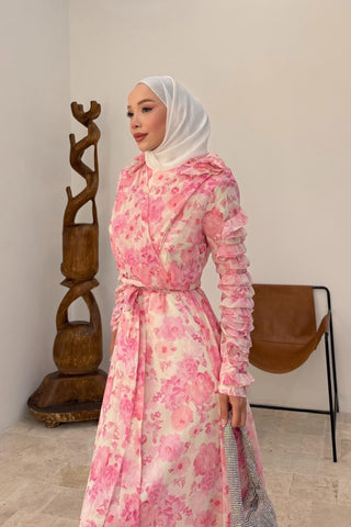 Kol Fırfır Detaylı Desenli Şifon Elbise Pembe
