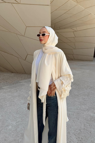 Kolu Lazer Detaylı Abaya Krem