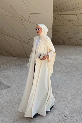 Kolu Lazer Detaylı Abaya Krem