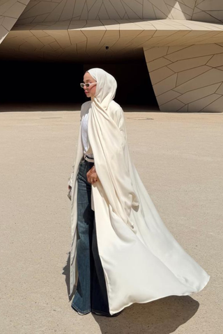 Kolu Lazer Detaylı Abaya Krem