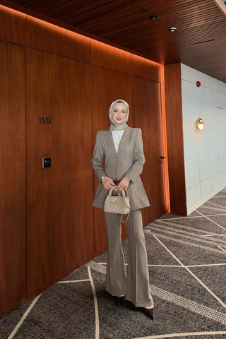 Birit Detaylı Ceket Pantolon Takım Vizon