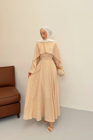 Pelerin Detaylı Elbise Takım Bej