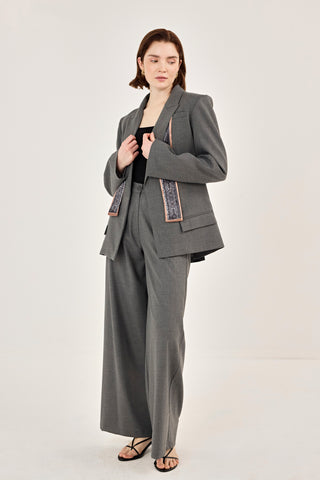 Fular Detaylı Ceket Pantolon Takım Koyu Gri