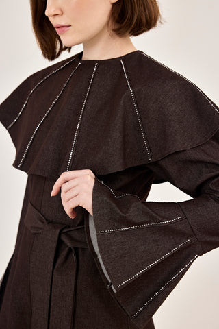 Pelerin Detaylı Taşlı Gabardin Elbise Kahverengi