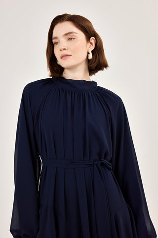 Reglan Kollu Eteği Kat Volanlı Şifon Elbise Lacivert