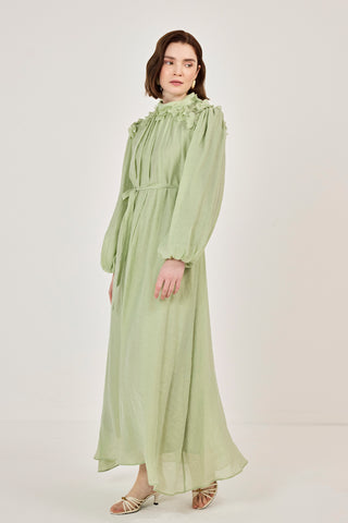 Omuzları Çiçekli Taşlı Elbise Çağla Yeşili