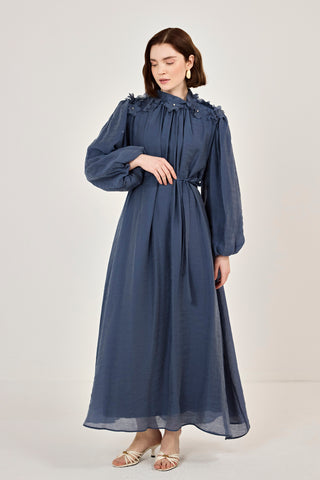 Omuzları Çiçekli Taşlı Elbise Lacivert