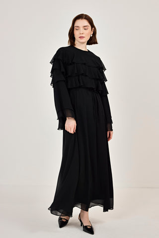 Robadan Fırfır Detaylı Biye Kemerli Şifon Elbise Siyah