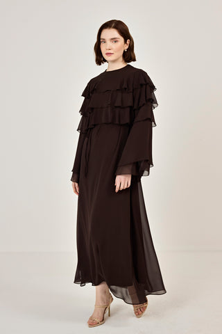 Robadan Fırfır Detaylı Biye Kemerli Şifon Elbise Kahverengi