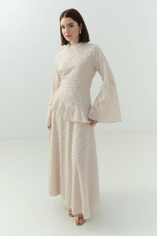 Simli Şifon Volan Detaylı Elbise Bej