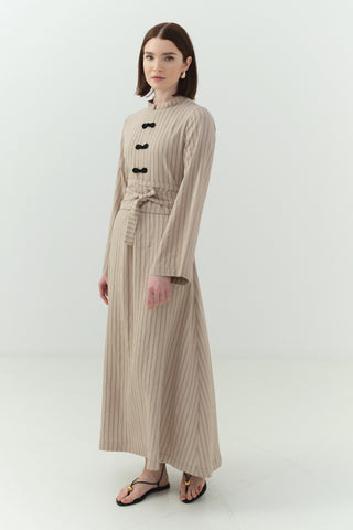 Japon Düğme Detaylı Çizgili Elbise Bej