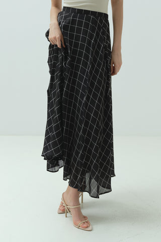 Kareli Şifon Saten Etek Siyah