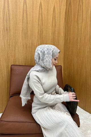 Bej Büzgülü Etekli Triko Takım