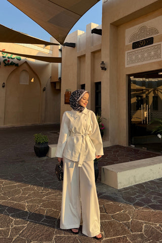 Çıtçıt Detaylı Ceket Pantolonlu Takım Ekru