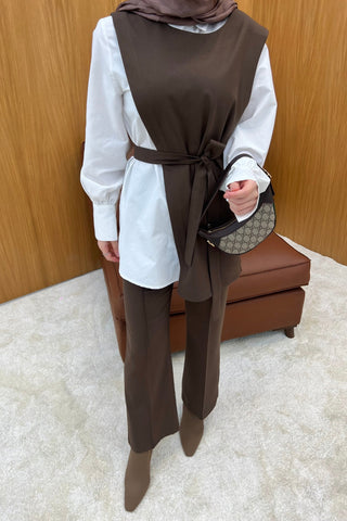 Kahverengi Asimetrik Takım