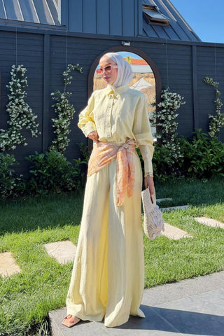 Gömlek Yakalı Boydan Düğmeli Etekli İkili Takım Sarı