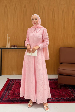 Çiçek Dantelli Birit Düğmeli Elbise Pembe Pembe