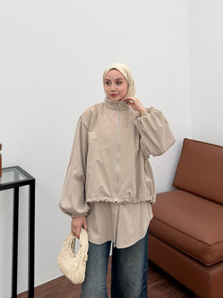 Beli Lastikli Dik Yakalı Fermuarlı Mont Bej